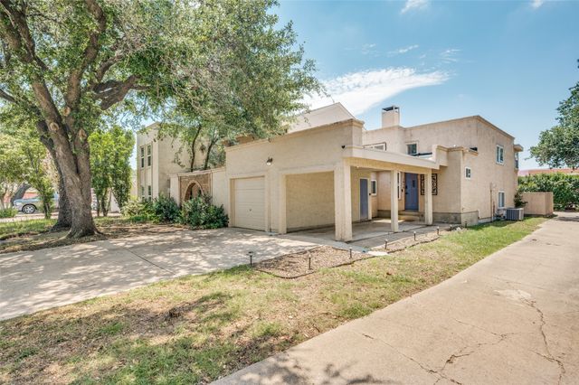 1870 Amber Lane, Carrollton, TX 75007