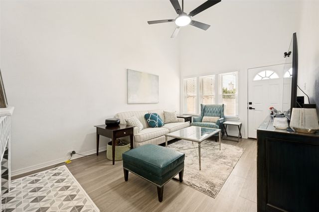 1870 Amber Lane, Carrollton, TX 75007