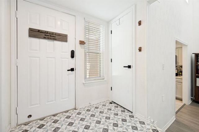 1870 Amber Lane, Carrollton, TX 75007
