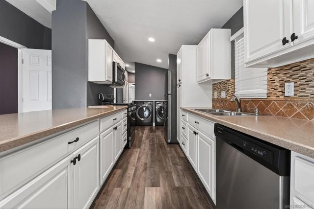 220 Camino Corto SPC 100, Vista, CA 92083