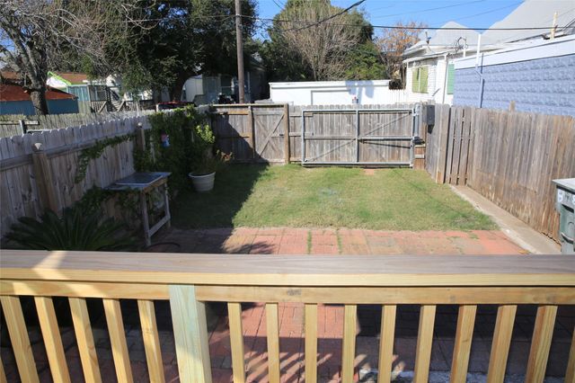 808 Broadway, Galveston, TX 77550