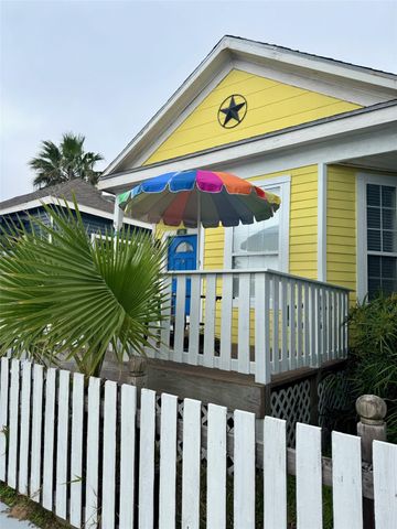 808 Broadway, Galveston, TX 77550