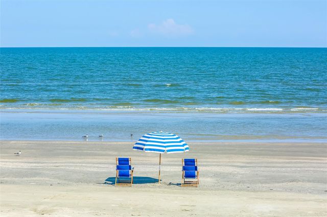 808 Broadway, Galveston, TX 77550