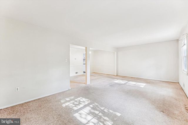 12740 LIGHTHOUSE LN, Woodbridge, VA 22192