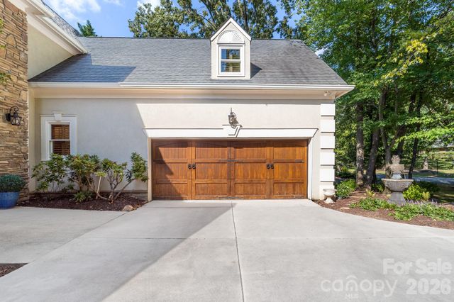 21300 Blakely Shores Drive, Cornelius, NC 28031