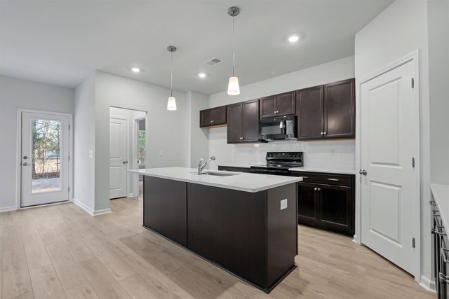 3424 Logan St., Conway, SC 29526