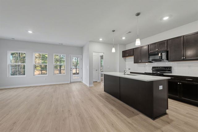 3424 Logan St., Conway, SC 29526