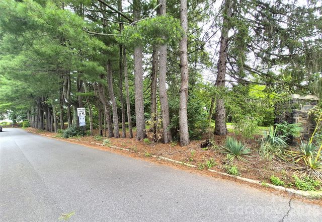 57 Beverly Road W, Asheville, NC 28806