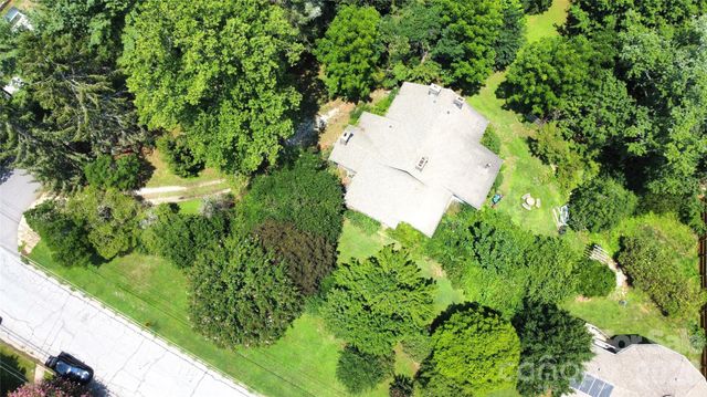 57 Beverly Road W, Asheville, NC 28806