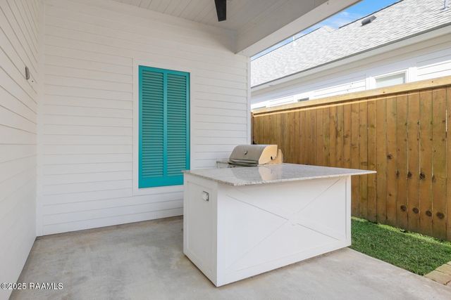 116 Gaunt Lane, Youngsville, LA 70592