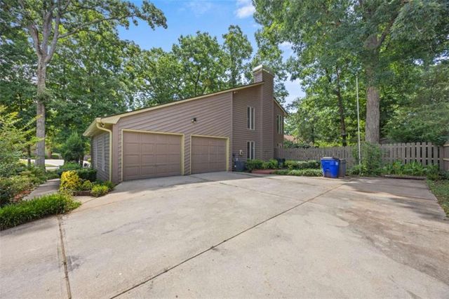 2335 Ettas Circle, Conyers, GA 30013