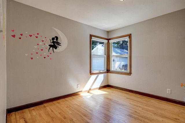 2112 N SUPERIOR STREET, Appleton, WI 54911