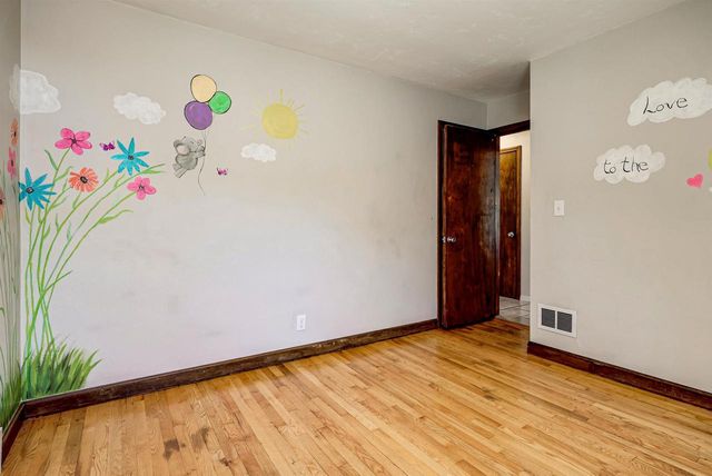 2112 N SUPERIOR STREET, Appleton, WI 54911