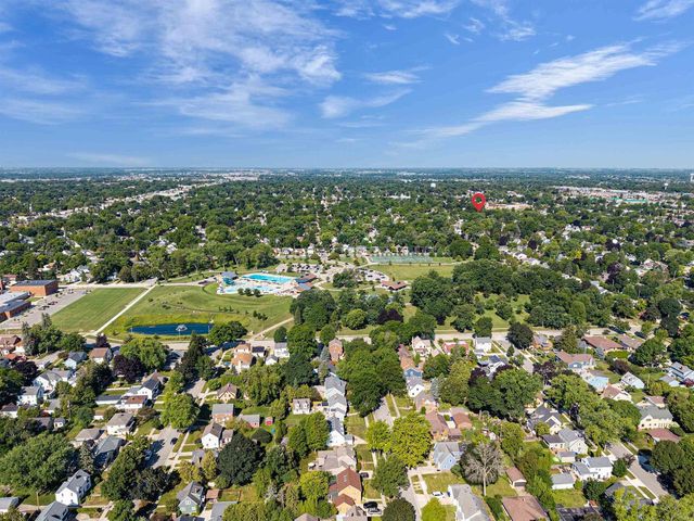 2112 N SUPERIOR STREET, Appleton, WI 54911