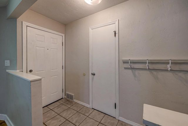 2112 N SUPERIOR STREET, Appleton, WI 54911