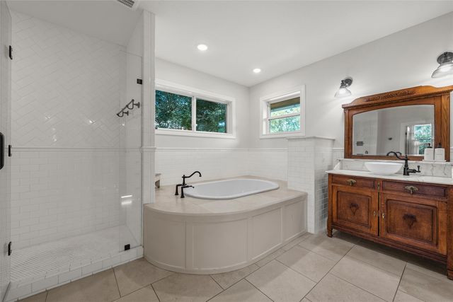 423 Rogers Hill Spur, Waco, TX 76705