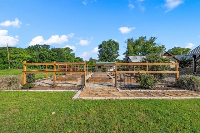 423 Rogers Hill Spur, Waco, TX 76705