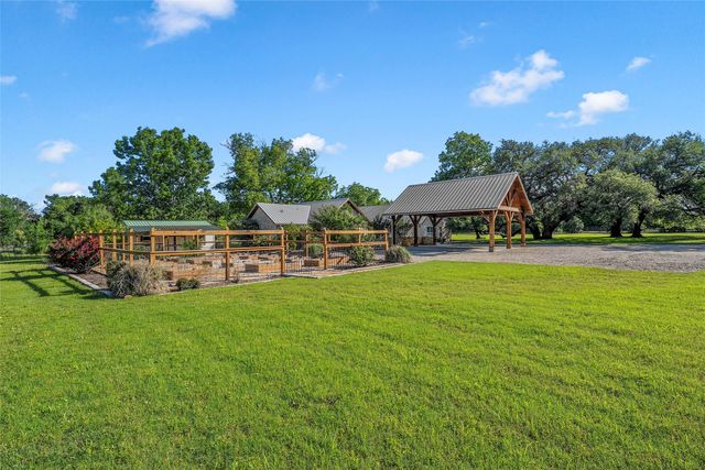 423 Rogers Hill Spur, Waco, TX 76705