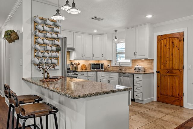 423 Rogers Hill Spur, Waco, TX 76705
