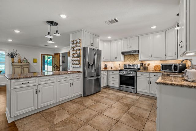 423 Rogers Hill Spur, Waco, TX 76705