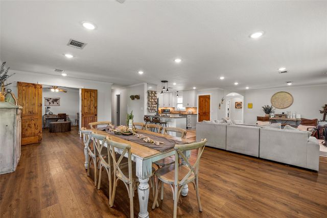 423 Rogers Hill Spur, Waco, TX 76705
