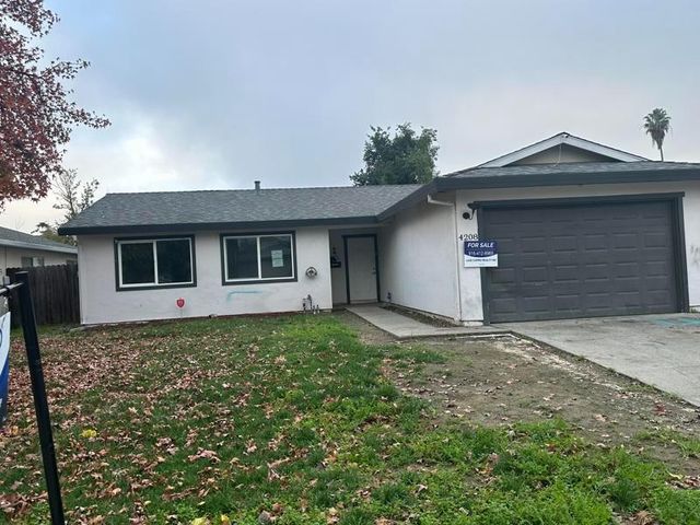 4208 Strathmore Way, North Highlands, CA 95660