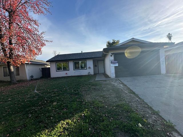 4208 Strathmore Way, North Highlands, CA 95660