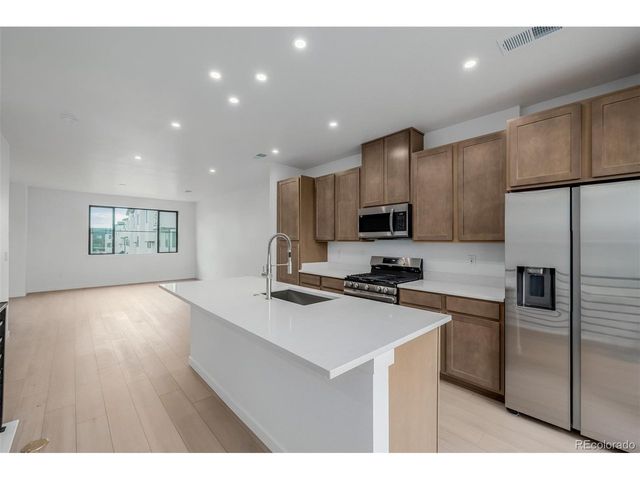 2076 S Holly St 2, Denver, CO 80222
