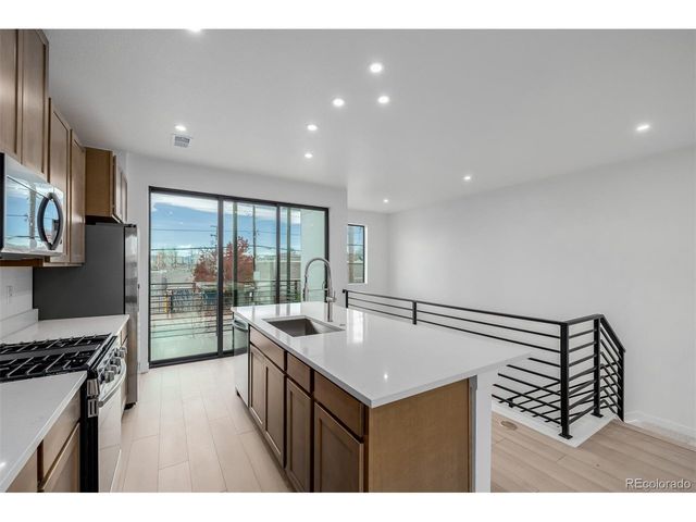 2076 S Holly St 2, Denver, CO 80222
