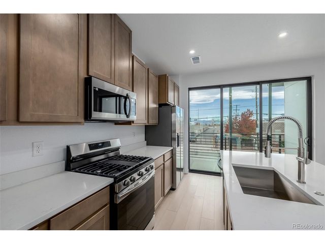 2076 S Holly St 2, Denver, CO 80222