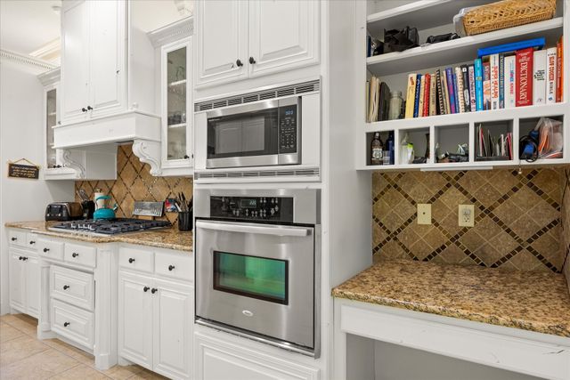 3209 Steamers Court, Granbury, TX 76049