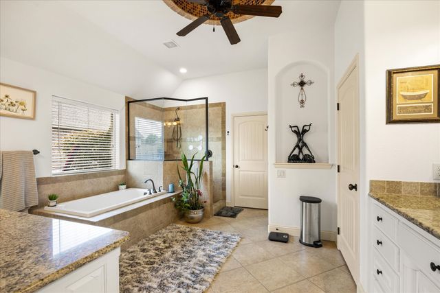 3209 Steamers Court, Granbury, TX 76049