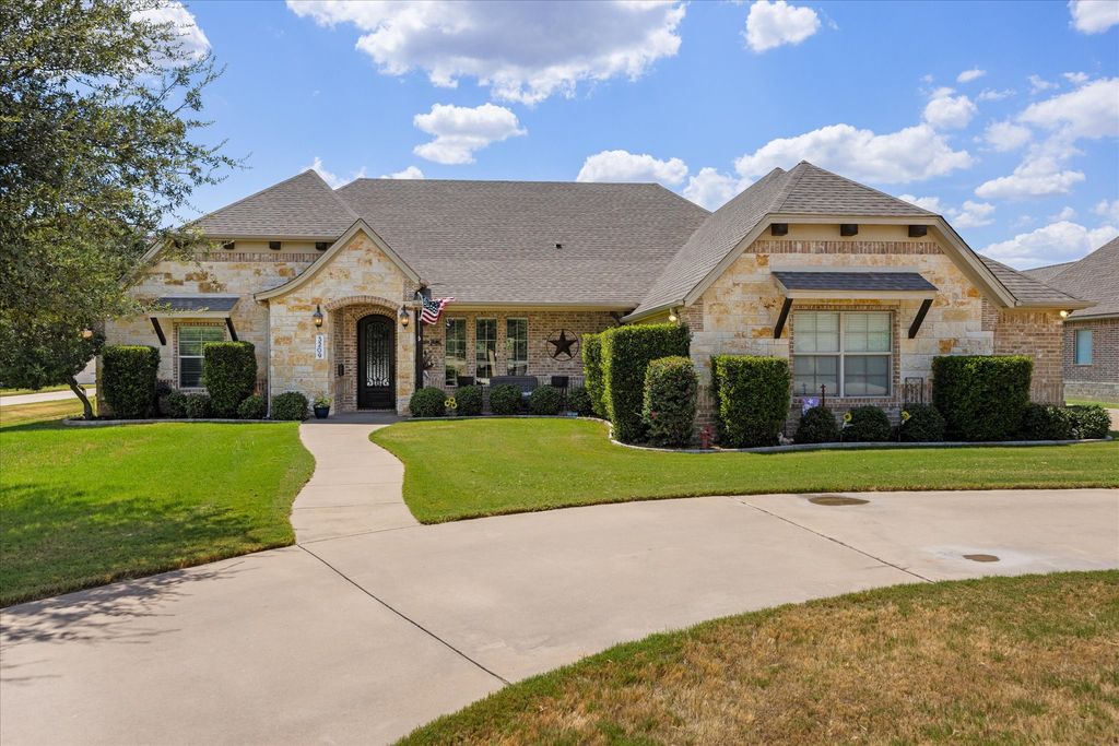 3209 Steamers Court, Granbury, TX 76049