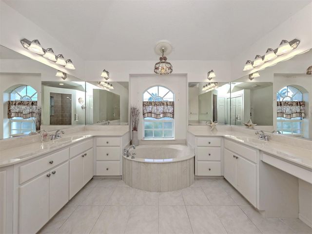 1056 ROTONDA CIRCLE, Rotonda West, FL 33947
