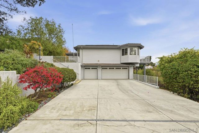 3132 Don Rolando, Escondido, CA 92025