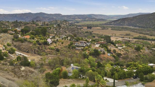 3132 Don Rolando, Escondido, CA 92025