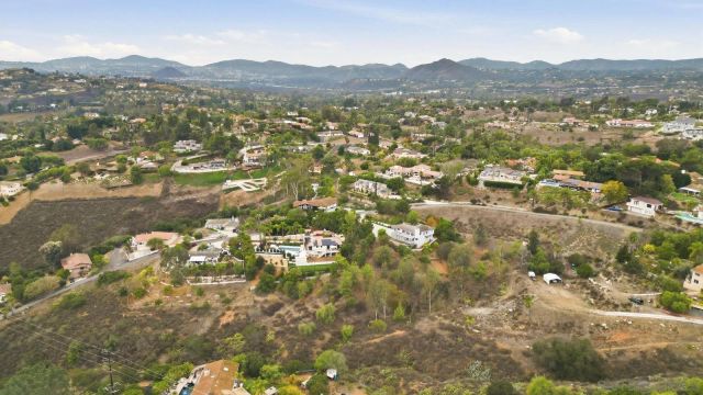 3132 Don Rolando, Escondido, CA 92025