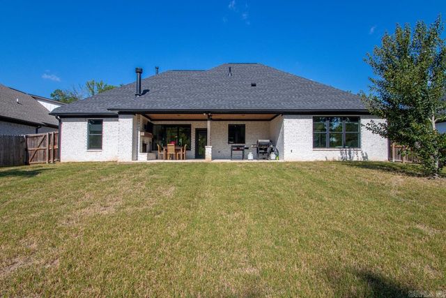 7816 S Shoreline Boulevard, Benton, AR 72019