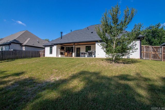 7816 S Shoreline Boulevard, Benton, AR 72019