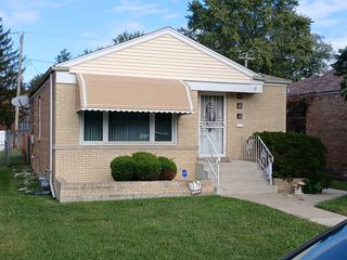 215 W 146th Street, Riverdale, IL 60827