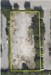 8322 NW 64, Miami, FL 33166