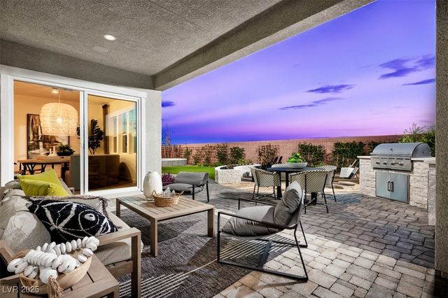 7126 Silver Palace Street, Las Vegas, NV 89131