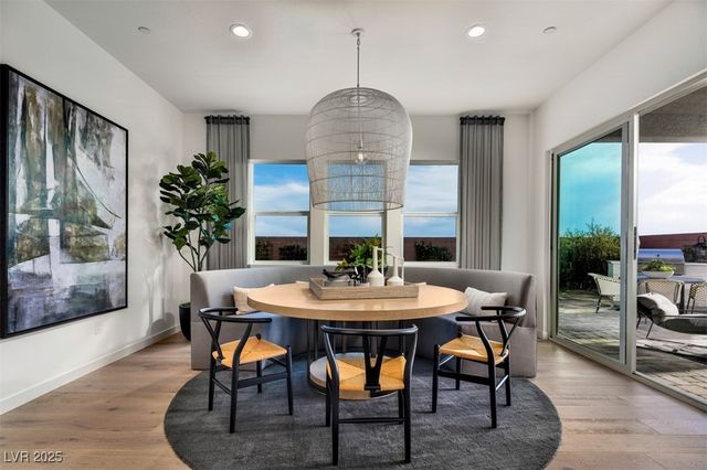 7126 Silver Palace Street, Las Vegas, NV 89131