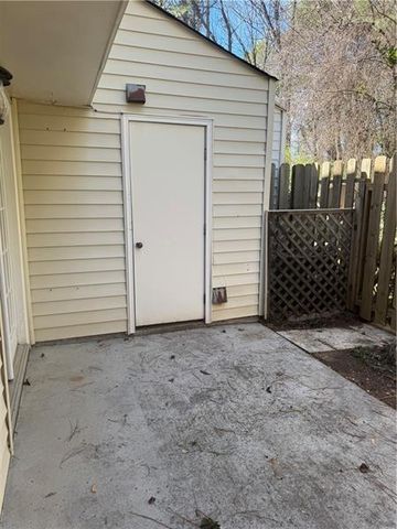 2907 Queen Anne Court, Atlanta, GA 30350