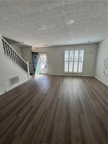 2907 Queen Anne Court, Atlanta, GA 30350