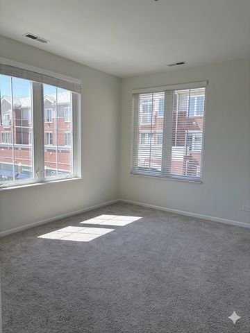 625 Deerfield Road 315, Deerfield, IL 60015