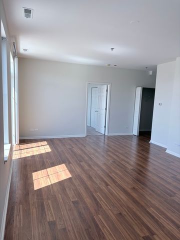 625 Deerfield Road 315, Deerfield, IL 60015