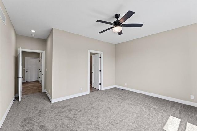 1201 Cottonwood Court, Paola, KS 66071