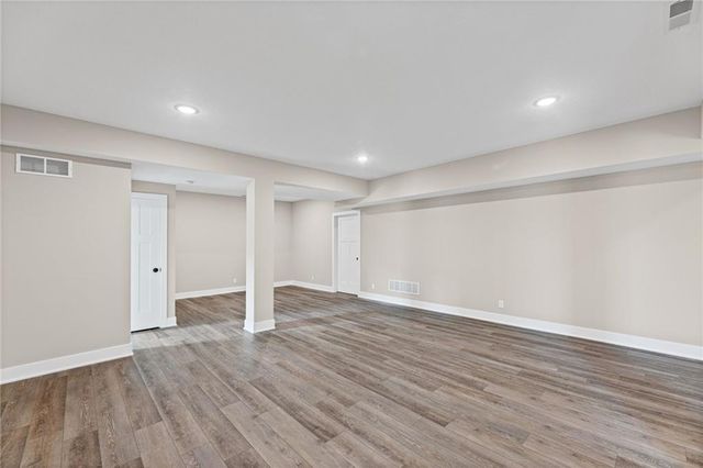 1201 Cottonwood Court, Paola, KS 66071