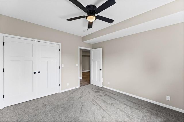 1201 Cottonwood Court, Paola, KS 66071